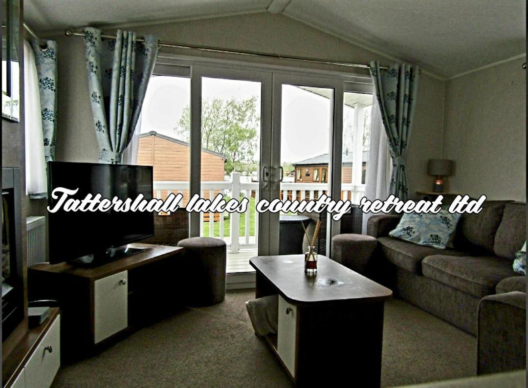 Tattersall Lakes Country Retreat Villa Dogdyke ภายนอก รูปภาพ