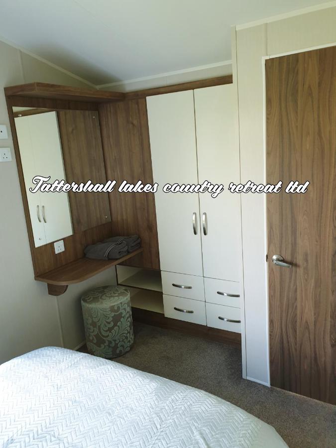 Tattersall Lakes Country Retreat Villa Dogdyke ภายนอก รูปภาพ